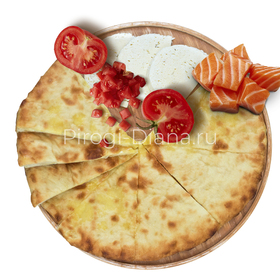 Осетинский пирог с сёмгой, сыром и помидорами